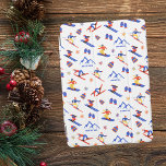 Cubierta Para iPad Pro Patrón de snowboard de la montaña Bristol New York<br><div class="desc">Un divertido patrón de esquí en invierno para la estación de esquí de la montaña Bristol en Bristol, Canandaigua, Finger Lakes, cerca de Rochester, estado de Nueva York, Estados Unidos, Norteamérica. Idea de regalo perfecta para los amantes de los deportes de invierno: esquí, snowboard, freestyle, salto de esquí, esquí de...</div>