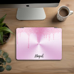 Cubierta Para iPad Pro Purpurina de goteo rosado de brillo de lujo person<br><div class="desc">Hermoso Purpurina de goteo rosa suave y de lujo con la cubierta personalizada iPad Pro del diseño de textura Metalizado cepillado</div>