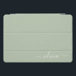 Cubierta Para iPad Pro Sage Green Minimalista Moderno Monograma elegante<br><div class="desc">Presentamos nuestra elegante colección de monogramas Minimalistas y ecológicos: eleve su estética con serenidad sofisticada y elegancia intemporal. Nuestra colección muestra diseños minimalistas en un ambiente tranquilo y verde, complementado con refinados monogramas adaptados a su estilo personal. Desde papel pulido hasta accesorios versátiles, cada pieza de nuestra colección está meticulosamente...</div>