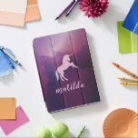 Cubierta Para iPad Pro Unicornio de la galaxia del espacio y texto de la<br><div class="desc">Espacie el unicornio de la galaxia y el diseño personalizado texto de la escritura. Parte de una colección.</div>
