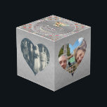 Cubo 16.º Aniversario Boda Corazón enmarca Silvery<br><div class="desc">A veces,  simplemente declarar su hito especial en un elegante y subestimado cubo de fotos es el mejor regalo,  especialmente diseñado para la tradicional piedra de piedra,  peripunto,  la flor de la estatua,  gráficos de velas de cera,  y por supuesto,  ¡sus hermosas fotos!</div>