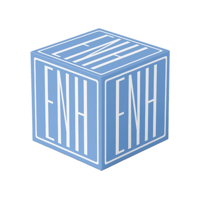 Cubo Audaz Monograma Moderno 3 Iniciales | Azul suave (Angulo Anverso)