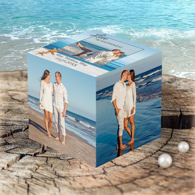Cubo fotográfico de la boda de la playa Keepsake (Photo cube with 5 custom photos. On the top side your image with a beach and lace on white wood)