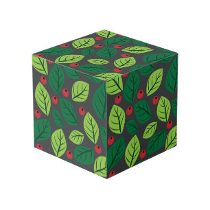 Cubo Hojas verdes, bayas rojas, patrón de hojas