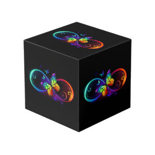 Cubo Infinidad vibrante con mariposa arco iris sobre ne