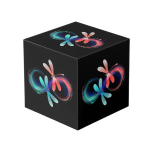 Cubo Infinito con libélulas brillantes