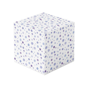 Cubo lunares pintados a mano