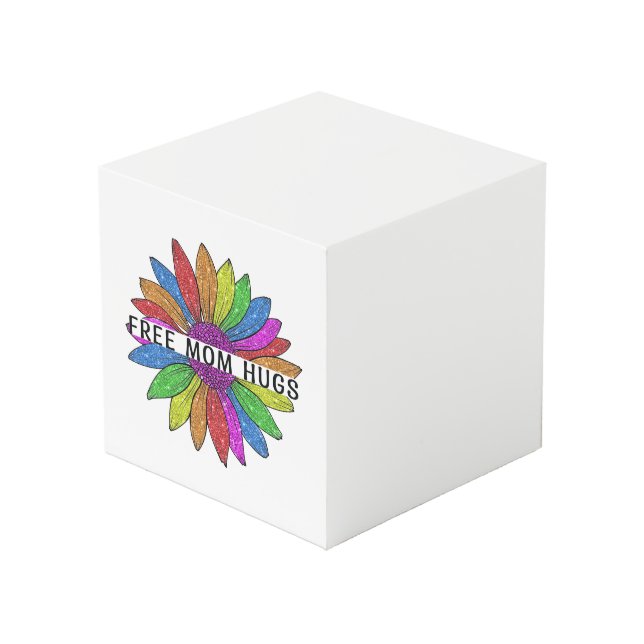 Cubo Mamá libre abraza a LGBTQIA+ Apoyo al Orgullo (Angulo Anverso)