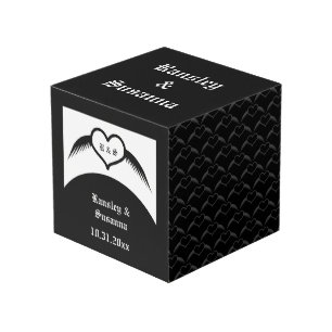 Cubo Monogramado Boda gótico Personalizado del corazón 