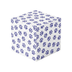 Cubo Pasta de perro, patas de perro, patas azules de la