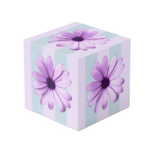 Cubo patrón de margarita rayada azul y morado