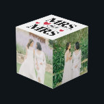 Cubo Red Hearts Mrs. y Mrs. Boda Photos<br><div class="desc">Cubo romántico de fotos con espacio para cuatro de tus fotos bodas,  con MRS y MRS escritas con fuentes negras y adornadas con corazones rojos en un fondo blanco.</div>
