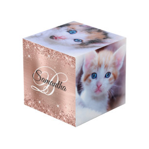 Cubo Rosa Purpurinoso Relieve metalizado dorado Fancy M