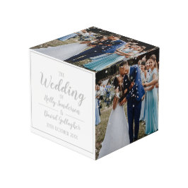 Cubo simple de diseño gris y blanco plateado