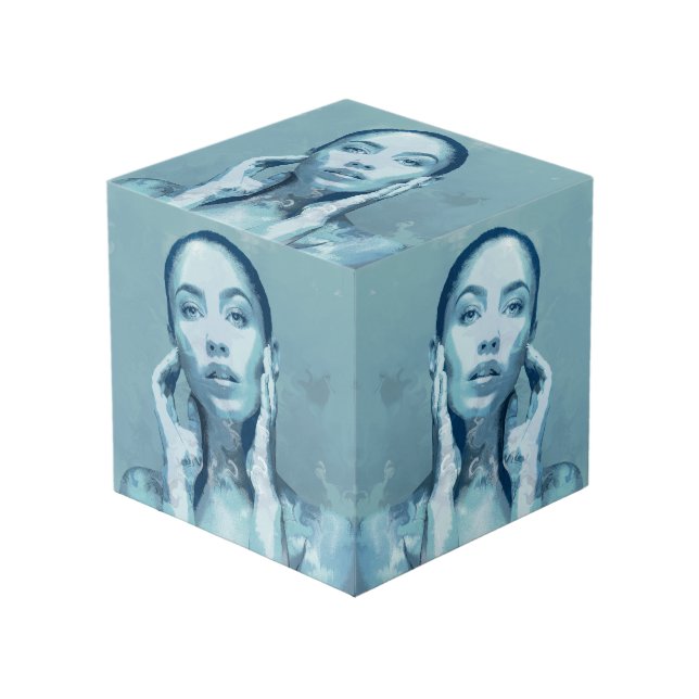 Cubo "Woman in Blue" Premium Canvas  (Angulo Anverso)