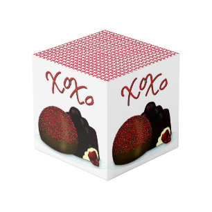 Cubo XOXO Valentine Bonbon y el chocolate negro