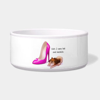 Cuenco alto y resuelto del perro