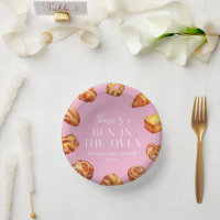 Hay un bollo en el Baby Shower del pan de horno