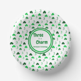 Cuencos De Papel Tres es el tercer cumpleaños de San Patricio