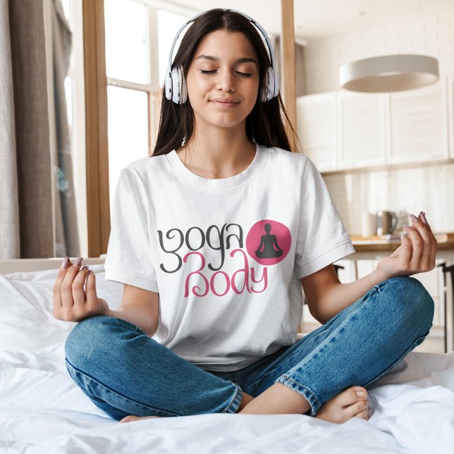 Cuerpo de yoga con camiseta de impresión gráfica d (Subido por el creador)