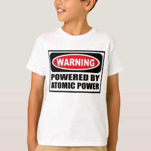 Cuidado ACCIONADO POR la camiseta del niño de la