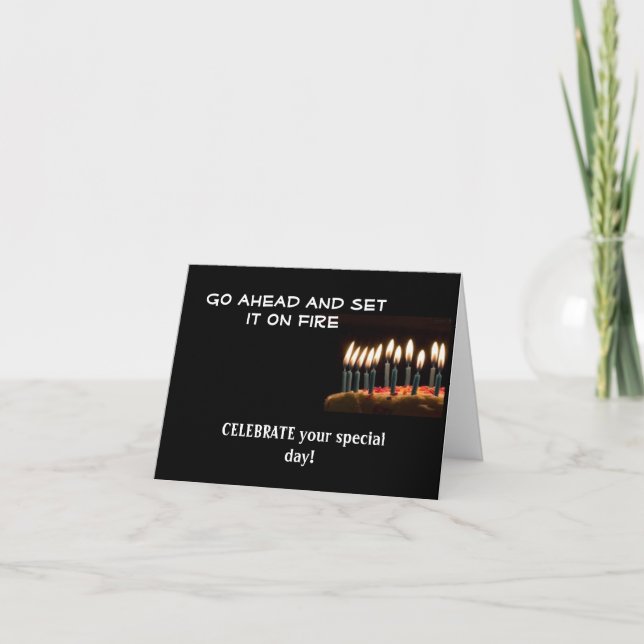 ¡Cumpleaños en Fuego! Tarjeta de cumpleaños (Anverso)