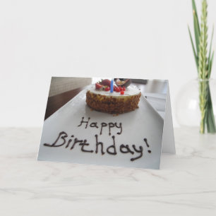 Cumpleaños! Tarjeta con pastel y jarabe de chocola