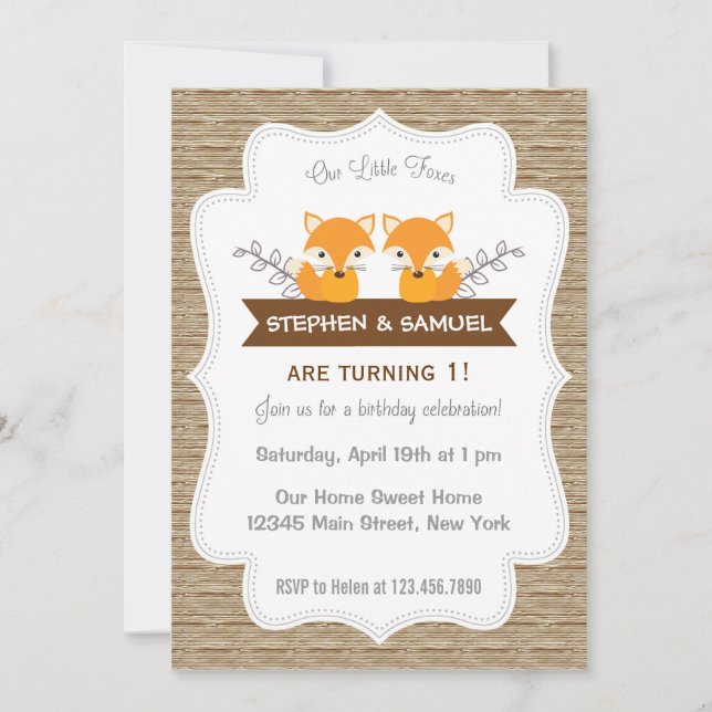 Curte Little Foxes Birday Invitación Woodland (Anverso)