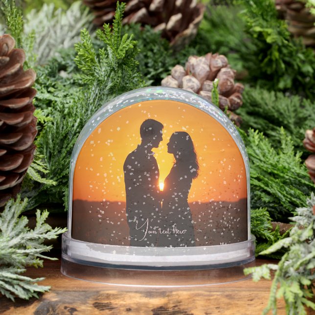 Custom couple photo text Snow Globe (Invierno)