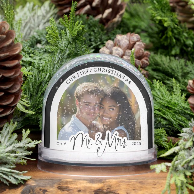 Custom Our First Christmas As Mr. & Mrs.  (Invierno)