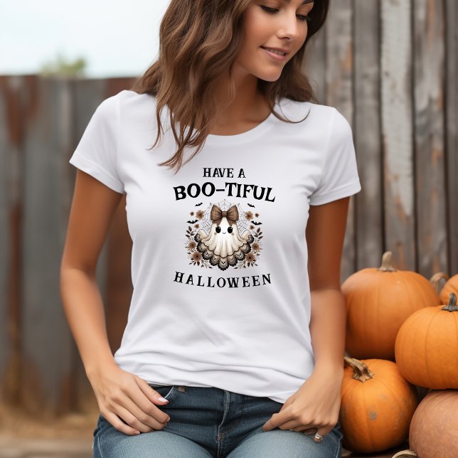Cute boho Ghost Camiseta de Halloween (Have a Boo-tiful Halloween Cute Boho Ghost Shirt with bats)