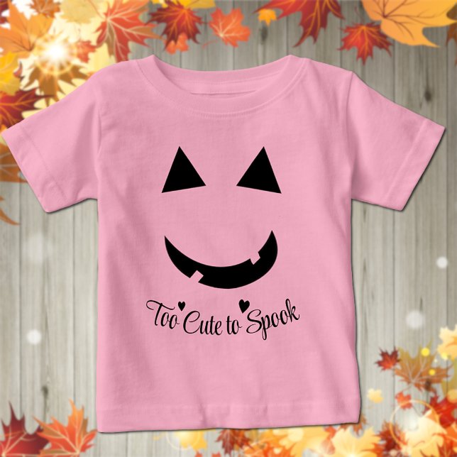 Cute calabaza de Halloween sonríe bebé camiseta (Subido por el creador)