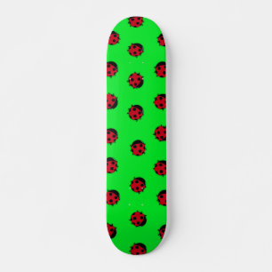 Cute Little Ladybugs- Tablas de monopatín verdes
