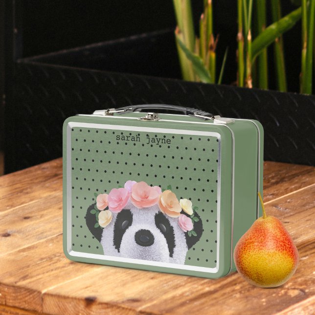 Cute Panda Bear Nombre Personalizado Chica Almuerz (A cute panda bear with flowers in her hair. Just add your name to this retro metal lunch box)