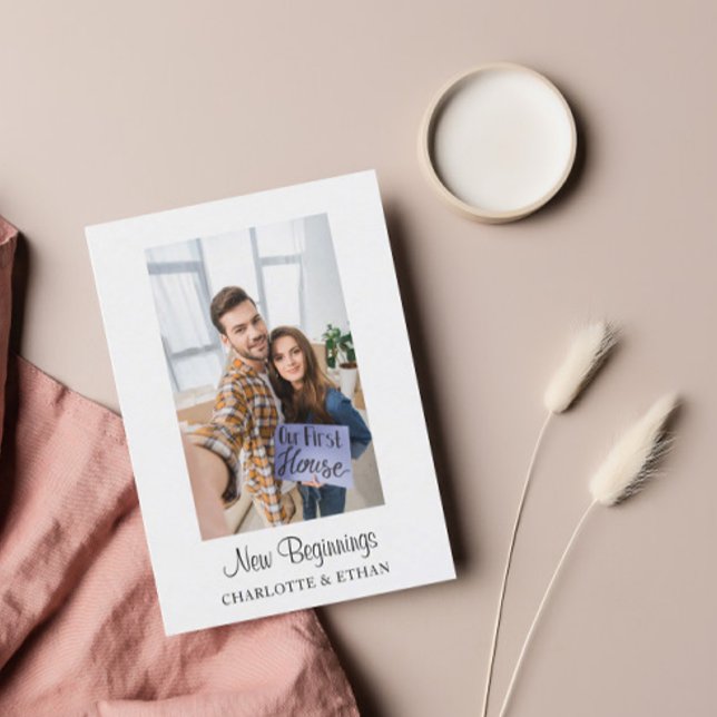 Cute Pareja Nuestra Primera Invitación En Casa (Subido por el creador)