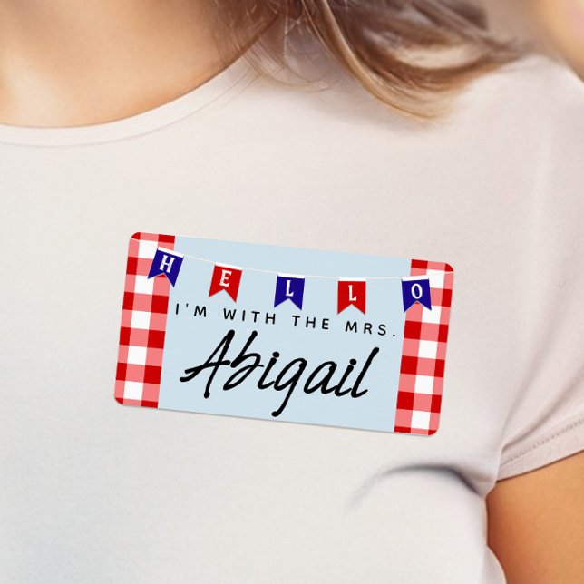 Cute picnic mantel etiqueta de apellido de novia (Cute "I'm with the Mrs." Wedding or Shower Picnic "Hello My Name Is" Name Tags)