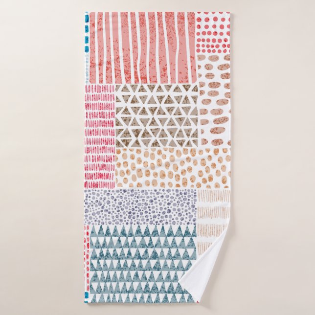 Cute seamless pattern in patchwork style. Simple d (Toalla de baño)