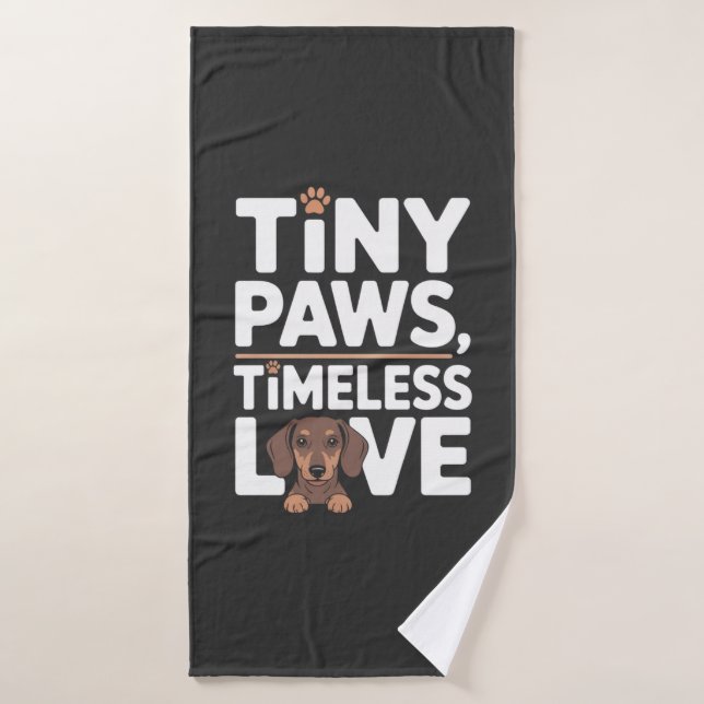 Dachshund Tiny Paws, Timeless Love (Toalla de baño)