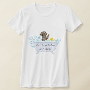 DACHSHUND TOMANDO LA CAMISA DE LA BURBUJA