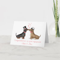 Dachshunds en tarjeta de compromiso de amor (niño/