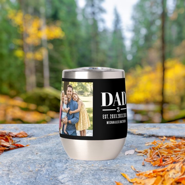 Dad Est. Year Name Number Photo Script (Al aire libre (girado))