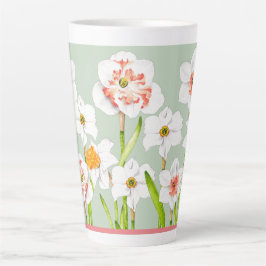 Daffodias en una gran taza de latte