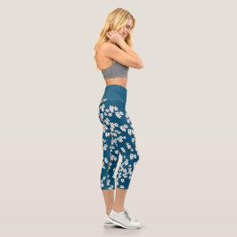 Daisies blanco feliz patrón floral Capri Leggings
