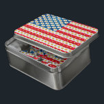 Daisios rojos, blancos y azules rompecabezas de la<br><div class="desc">Este lindo y patriótico rompecabezas de sierra presenta una bandera estadounidense con flores de margarita rojas,  blancas y azules.</div>