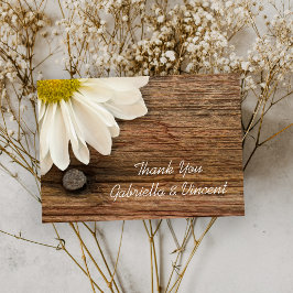 Daisy y Barn Wood Country Wedding Nota