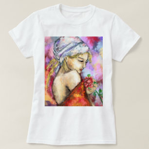 Dama con pintura de camiseta Rosa