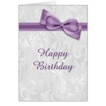 Damasco blanco y falso cumpleaños de la hembra del