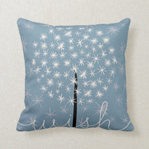 Dandelion Wish tirando almohada