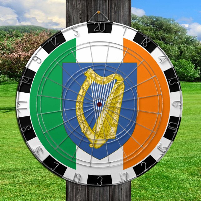 dardos de Irlanda y bandera irlandesa / tablero de (Subido por el creador)