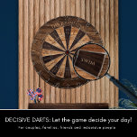 Dardos decisivos Efecto Madera Rústico Tablero<br><div class="desc">Utilice este tablero rústico de madera para jugar "Dardos Decisivos",  ideal para personas indecisas y un regalo único y divertido para familias,  parejas y amigos.</div>
